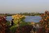 夕陽(yáng)下的生態(tài)湖