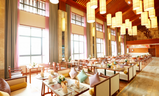 御龍灣溫泉自助餐廳2023年5月15日午餐暫停對(duì)外開放